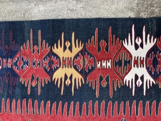 Antique Dazkiri Kilim from western Anatolia, late 19th century.
size 208cm x 134cm                     