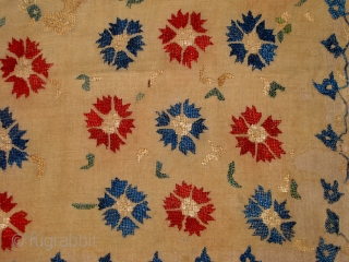 early 18th.Ottoman embroidery silk on linen.size 98 x 102 cm                       