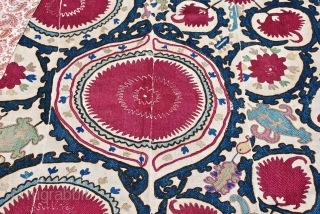 Djizak suzani,silk on linen.size 200 x 230 cm.                         
