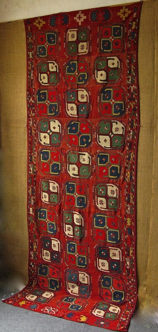 Uzbek Lakai Aygilem.size 360 x 126 cm,silk embroidery on wool.                       