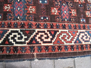 Antique jomud main carpet 1890-1910? Older?
190 x 290 cm 
Allmost full pile and original sidecords(small wear only shown in one photo) 
One corner has small damage. 
Nice colors. the blue is extra  ...