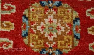 Antique late 19th Century Tibetan rug All naturel vegetable dyes , good piles.  2.3 x 3.10 ft               