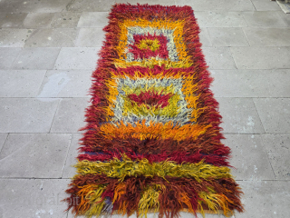 1930s Anatolian Sivas Tulu runner rug
90x207 cm
Please contact slaberina@gmail.com                        