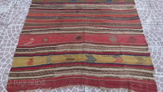 Central Anatolian Tribal Kilim
178*140 cm                            