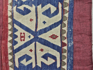 Central Anatolian Aksaray kilim Fragment 
Size 87x34 cm                         