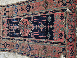 antique rug
Size:194x116
Email:salaberina@gmail.com                               