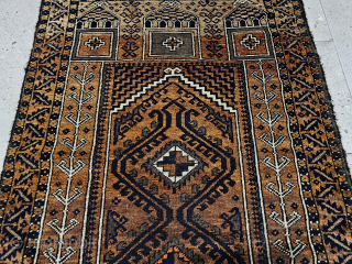 Antique Afghan Sistan Baluch prayer rug.
Size:135x88 cm
Please contac us
salaberina@gmail.com                        