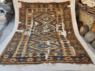 1850 Antique Balkans kilim
Size:230x160 cm
                            