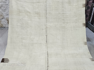 1920s Rare Cappadocia Avonus region sofra Kilim
all wool
Size:375x177 cm
Please email:salaberina@gmail.com                       