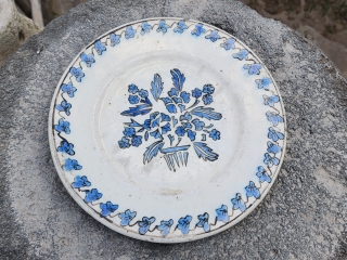 Antique Turkish İznik plate
diameter 24 cm
Please for your questions.
salaberina@gmail.com                        