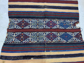 Antique Anatolian Cuval sumak weaving.
Size:155×108
email salaberina@gmail.com                           
