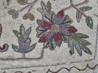 Antique Ottoman Turkish embroidery on felt
Size 123x95 cm
Please contact salaberina@gmail.com                       