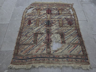 Antique Konya keçimuhsine kilim
Size:110x140 cm
Please contact salaberina@gmail.com