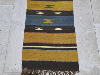 Early 20th century all-wool small Monastery rug.
Size:130*55 cm
                         