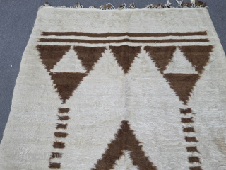Angora Anatolian Siirt kilim.
Size:240*142 cm
Please contact salaberina@gmail.com                          