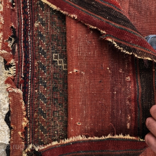 Antique Baluch bag
size:84x76cm                              