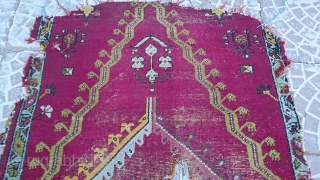 19th Anatolia Mucur rug
size=150x100                             