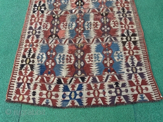 Anatolian taurus mountains Mut kilim
there are old repairs in some areas
Size=290x138 cm                     
