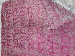 Antique turkish ottoman silk textile fragment
Size:183x130 cm
salaberina@gmail.com
                          