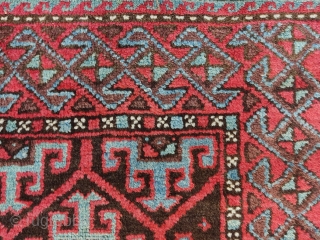 Antique Baluch Rug
Size=160x100 cm                             