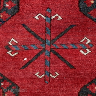 Antique Ersari rug, 284x234cm, glowing, saturated colours, with beautifully drawn and unusually simple secondary gols. Lots of lazy lines, goat hair warps. Condition as to be seen, mostly good pile, some areas  ...