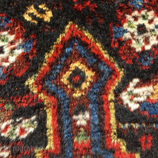 Antique, joyful Luri, silky, shiny wool, fabulous saturated clear, luminous colours.
A spot of wear in the middle, as to be seen in the picture. Otherwise good pile 
Please contact christinawiese.ceramics@gmail.com   
