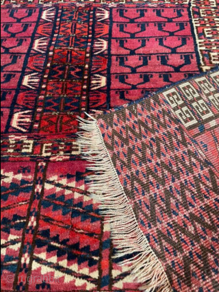 Antique Tekke Engsi rug, 140x114cm, saturated colours, silky, shiny wool.
Gently washed.                      