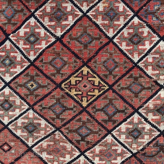 Antique Veramin, 276x146 cm, lovely colours, circa 1880 or older, outstanding border, gently washed. For more pictures please ask.              
