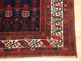 Antique Kurdish kelleh long rug with dragon border. www.knightsantiques.co.uk 

Circa 1900

A very good quality rug with excellent colour, the rug is very well drawn with an all over repeat design of shrubs  ...