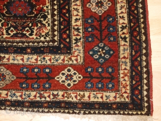 Antique Abedeh rug with the classic Zili Sultan ‘vase and peacock’ design, the rug has excellent soft colours on an ivory ground. www.knightsantiques.co.uk 

Size: 7ft 5in x 5ft 0in (227 x 152cm).  ...