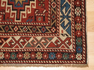 Antique Caucasian Daghestan rug with two diamond medallions on a soft terracotta red ground. www.knightsantiques.co.uk 

Size: 5ft 10in x 4ft 0in (178 x 123cm).

Circa 1890.

An excellent Daghestan rug with two large central  ...