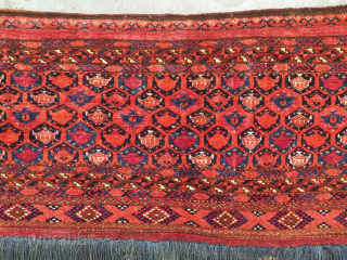 Antique Saryk Turkmen torba with the ‘shemle’ gul design, this example is of the classic format for this design which is best known for the Salor examples that are published in most  ...