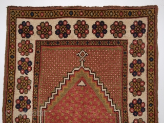 Antique Turkish Monastir prayer rug of classic minimalistic design with superb rose red field. www.knightsantiques.co.uk Size: 4ft 11in x 3ft 3in (151 x 100cm).

Circa 1900.

The rug has very soft wool and a  ...