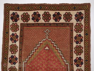 Antique Turkish Monastir prayer rug of classic minimalistic design with superb rose red field. www.knightsantiques.co.uk Size: 4ft 11in x 3ft 3in (151 x 100cm).

Circa 1900.

The rug has very soft wool and a  ...