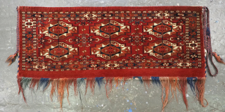 Size: 3ft 11in x 1ft 7in (120 x 47cm). Excluding tassels.

Antique Tekke Turkmen 6 gul Torba with superb colour, this example is of the classic format for this design, similar to examples  ...