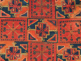 Antique Ersari Turkmen fragment of a carpet, with interesting boxed design.
Circa 1900.
Size: 3ft 3in x 2ft 7in (100 x 79cm).
A interesting small fragment from an Ersari Turkmen carpet of scarce 'boxed' design.
The ...