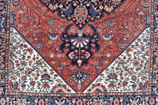 A very fine little Sarouk Ferahan rug with good age in excellent original condition. 204x104cm Circa 1900.                