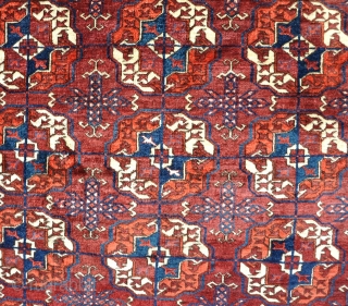 A good antique Tekke main. No bad dyes, finley made with good wool. One or two very small old repairs, but ontherwise in good original condition, washed and floor ready. 320x201cm  