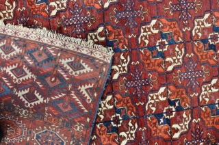 A good antique Tekke main. No bad dyes, finley made with good wool. One or two very small old repairs, but ontherwise in good original condition, washed and floor ready. 320x201cm  