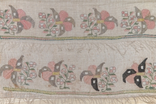 XVIII century Otoman embroidered towel. Unfold : 45 X 97 cm                      