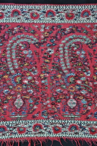 Kashmir shawl fragment. 33 X 108 cms.                          