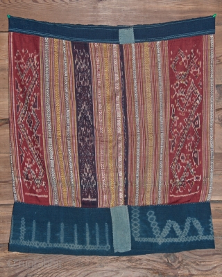 Old silk ikat skirt Laos. 54 X 85 cm. Good condition                      