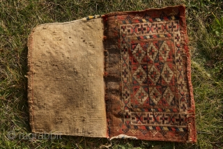 Yomuth " Kap " - 26 X 43 cm - XIX century - in good condition - a small repair on left side border         