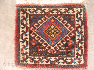 Persian Qashqai Chanteh bag face, 6" x 6" (.15 x .15), early 20th century, very good condition, 2 small animals, thick soft wool.          