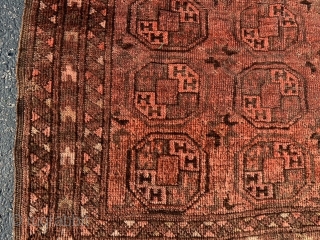 Turkoman Ersari, late 19th century, 4-9 x 5-7 (145 x 170), rug was hand washed, wear, original edges and ends, plus shipping.           