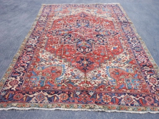 Persian Heriz Goravan, circa 1920, 7-9 x 10-9 (2.36 x 3.28), good condition, rug is clean, ends have been overcast, butter background, slight wear in places.       