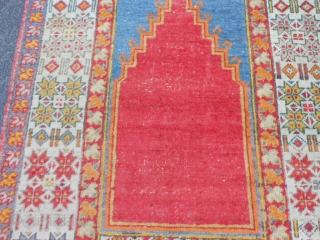 Turkish Prayer rug, early 20th century, 3-5 x 5-0 (1.04 x 1.52), good condition, hand washed, ends overcast, ends and edges original, slight wear, plus shipping.       
