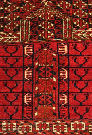 Tekke Ensi, Late 19th Century.  Excellent condition but for a couple of small holes on the elem.  Nice soft wool.  112 x 143 cm      