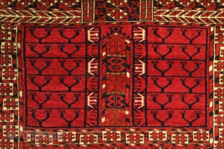 Tekke Ensi, Late 19th Century.  Excellent condition but for a couple of small holes on the elem.  Nice soft wool.  112 x 143 cm      