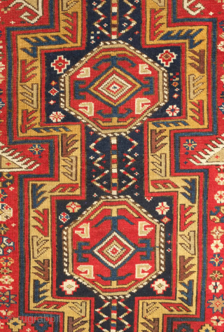 Shirvan pole medallion rug, 19th century. Fine weave. Excellent colors. A sharp rug in excellent condition. 102 x 151 cm.             